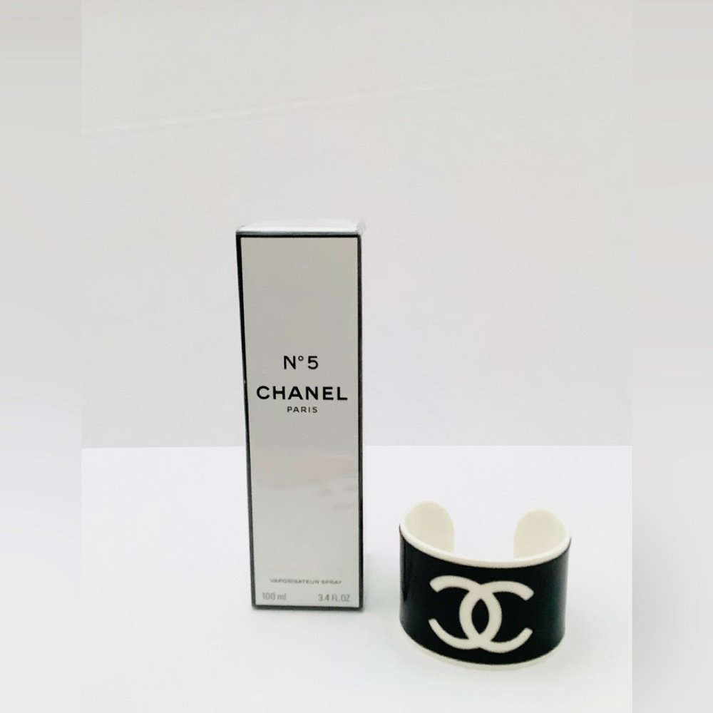 CHANEL No 5 EAU DE TOILETTE